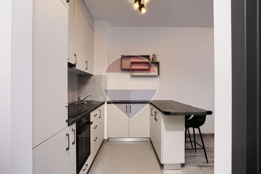 Apartament cu 2 camere semidecomandat, mobilat în UTA