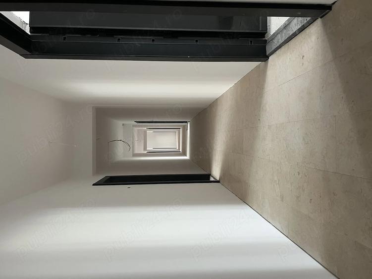 Apartament cu 3 camere decomandat în Vitan