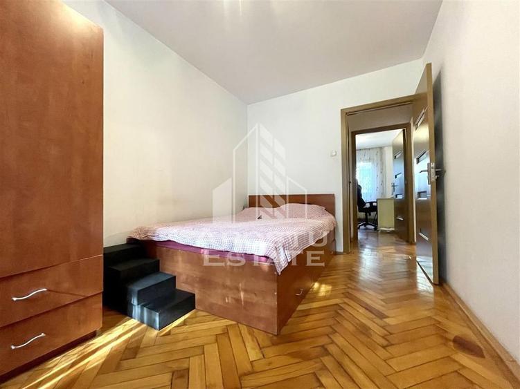 Apartament cu 3 camere semidecomandat în Șagului