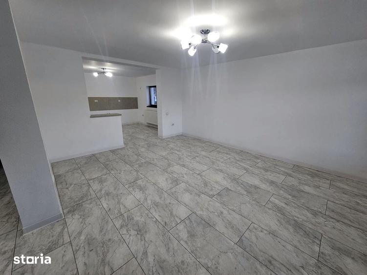 Casă cu 3 camere cu Teren 2477 Mp în Băiculești