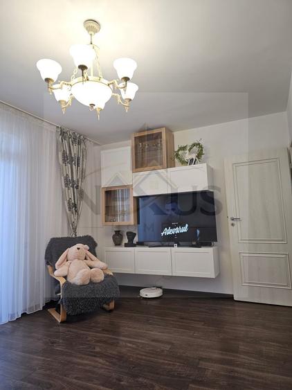 Apartament cu 2 camere decomandat, mobilat în Sud