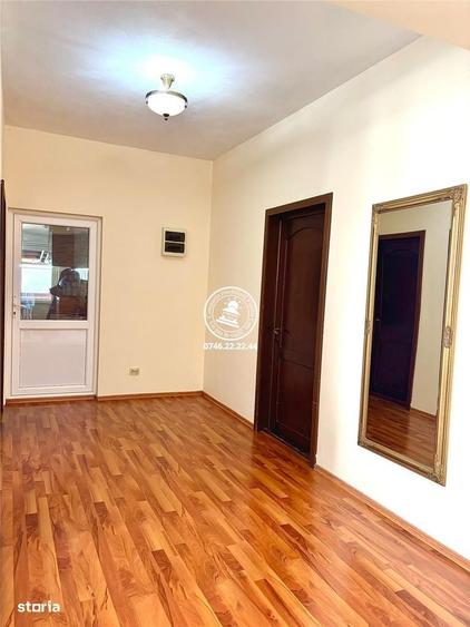 Casă cu 4 camere în Valea Lupului
