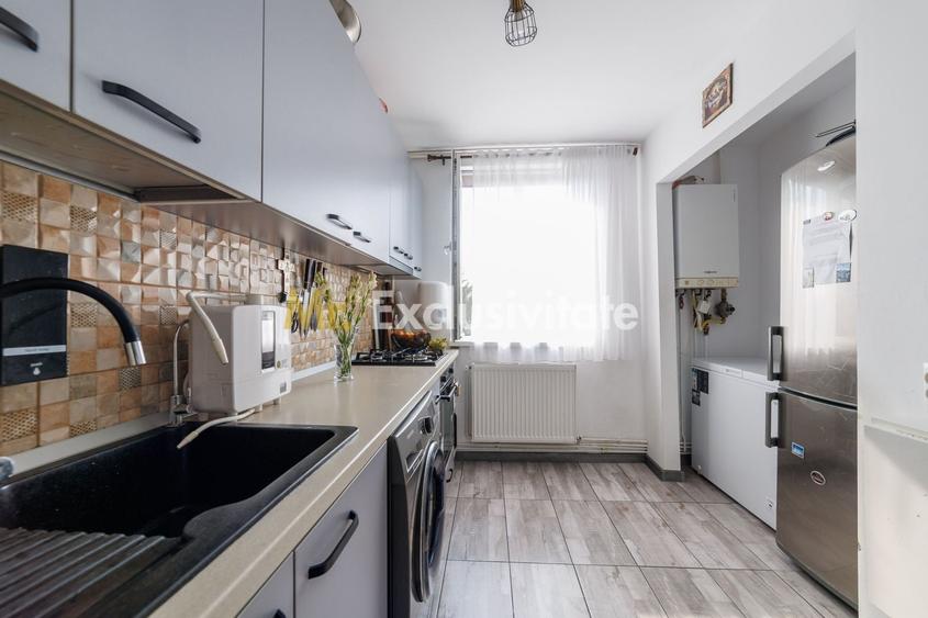 Apartament cu 3 camere decomandat, mobilat în Trivale