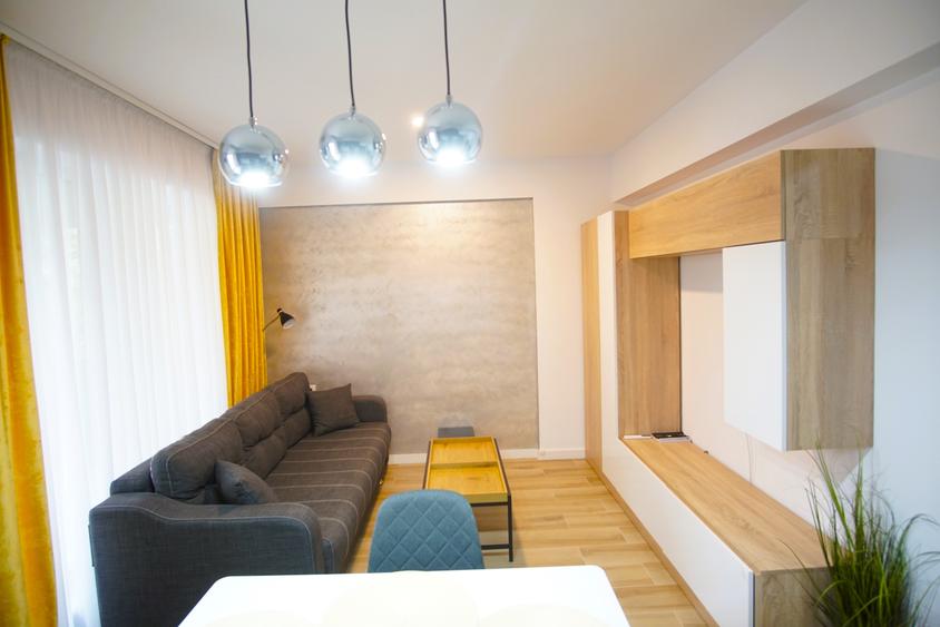 Apartament cu 2 camere semidecomandat în 13 Septembrie