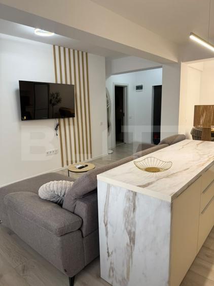 Apartament cu 2 camere semidecomandat, mobilat în Florești