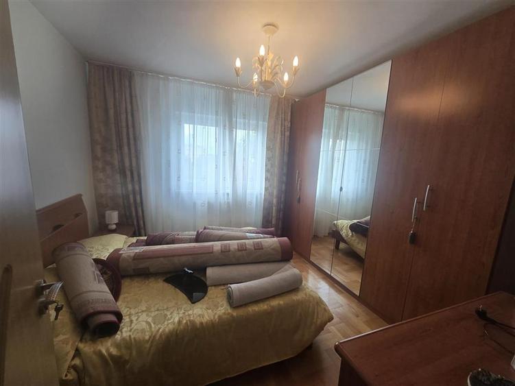 Apartament cu trei camere zona Centrala Fagaras - 9