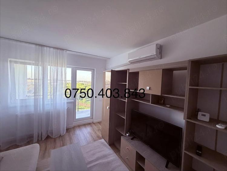 Apartament cu 2 camere decomandat în Titan