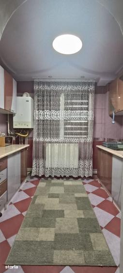 Apartament cu 2 camere semidecomandat în Micro 3