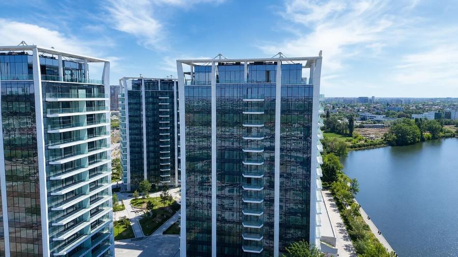Apartament cu 3 camere decomandat în Floreasca