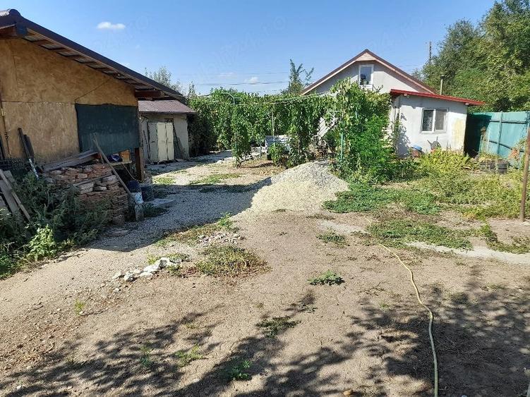 Casă cu 3 camere cu Teren 1000 Mp în Robănești