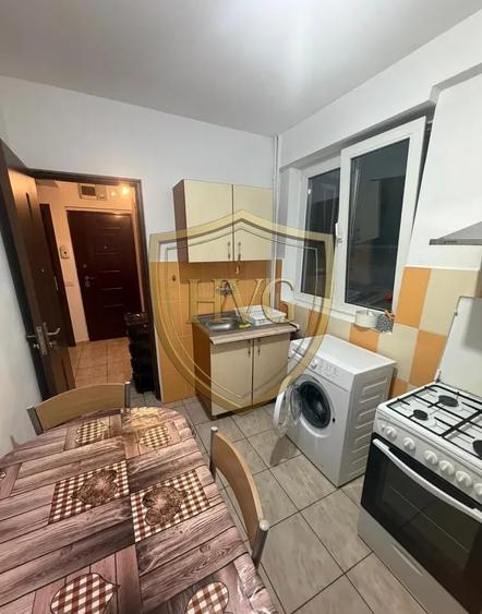 Apartament cu 2 camere decomandat, mobilat în Eroii Revoluției