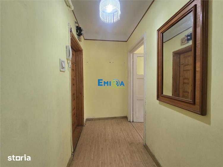 Apartament cu 2 camere semidecomandat în Ultracentral