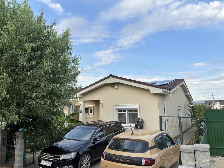 Casă cu Teren 315 Mp în Moșnița Veche