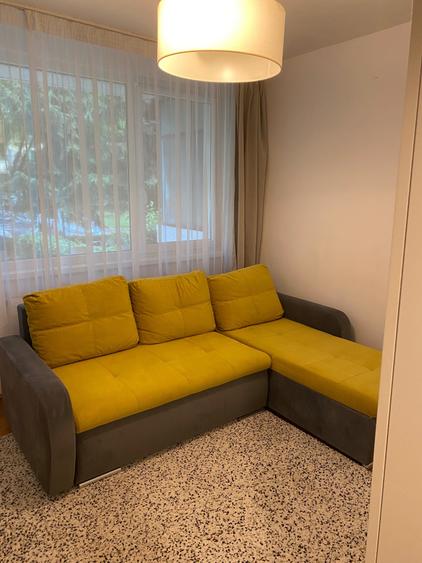 Apartament cu 2 camere semidecomandat în Aleea Carpați
