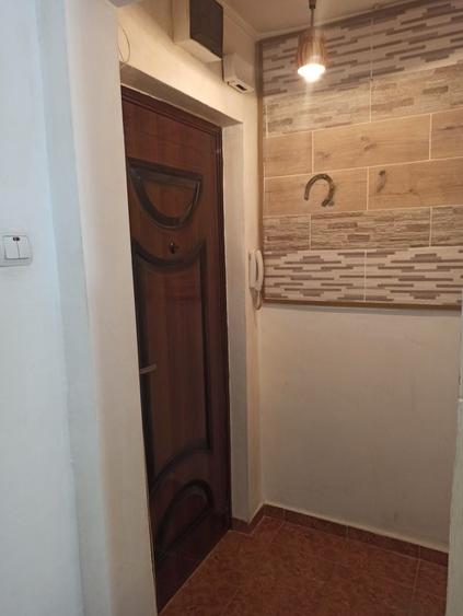 Apartament cu 2 camere decomandat în Vărsătura