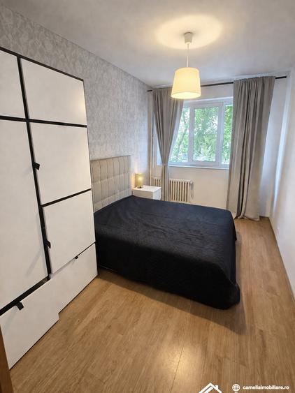 Apartament cu 3 camere semidecomandat în Gorjului