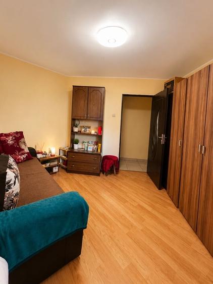 Apartament cu 2 camere decomandat în Aurel Vlaicu