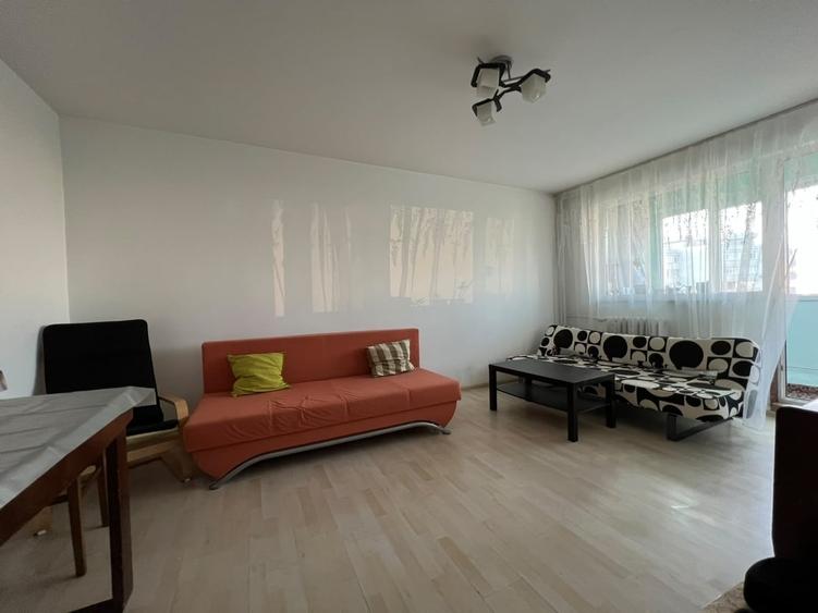 Apartament cu 2 camere decomandat în Dristor