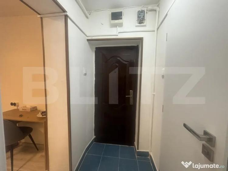 Garsonieră decomandată în Micro 14