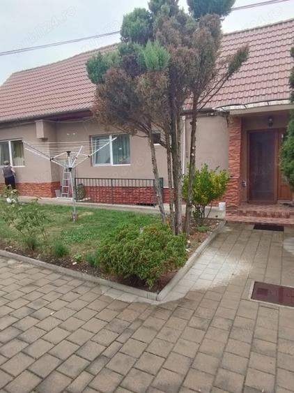 Casă cu 5 camere cu Teren 470 Mp în Turnișor