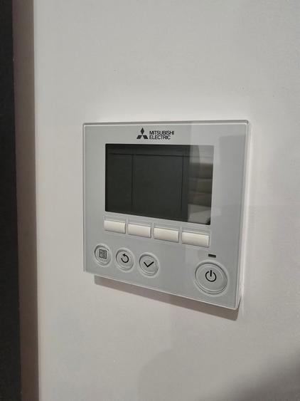 Apartament cu 3 camere semidecomandat în Kiseleff