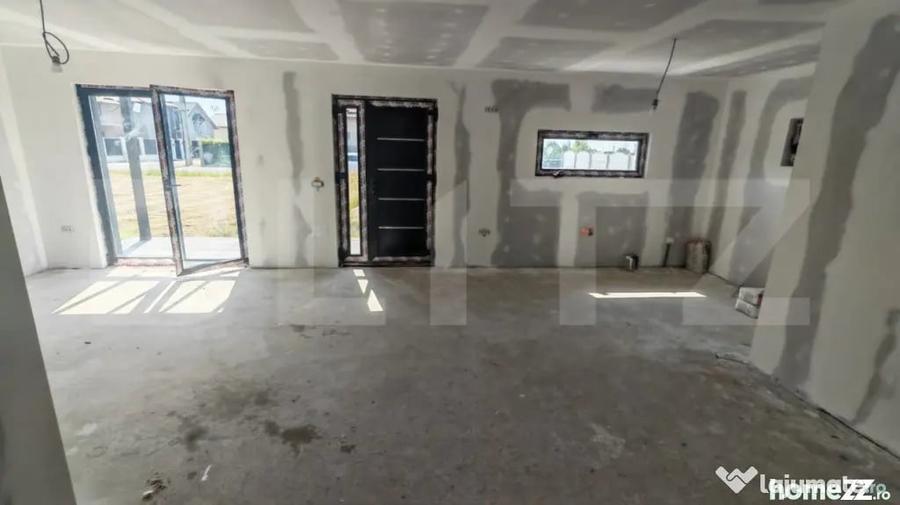 Casă cu 3 camere cu Teren 600 Mp în Central