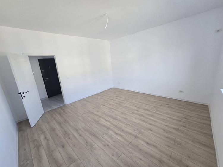 Apartament cu 2 camere decomandat în Giroc