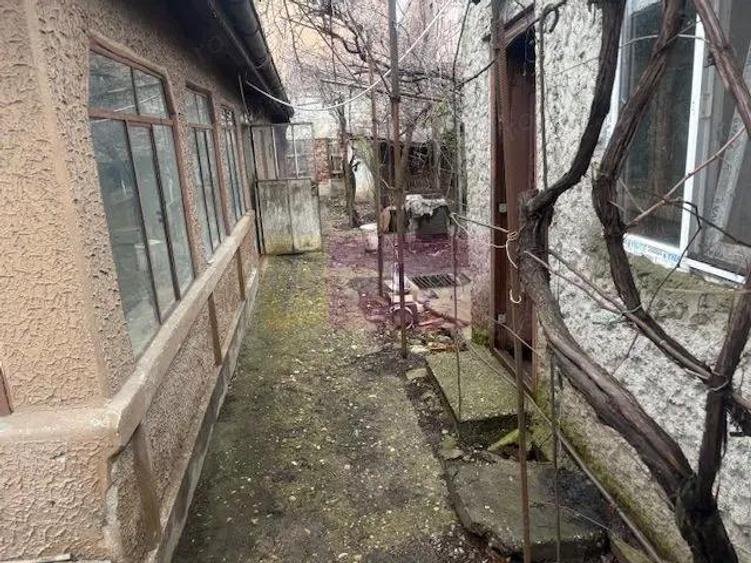 Casă cu Teren 208 Mp în Alexandriei