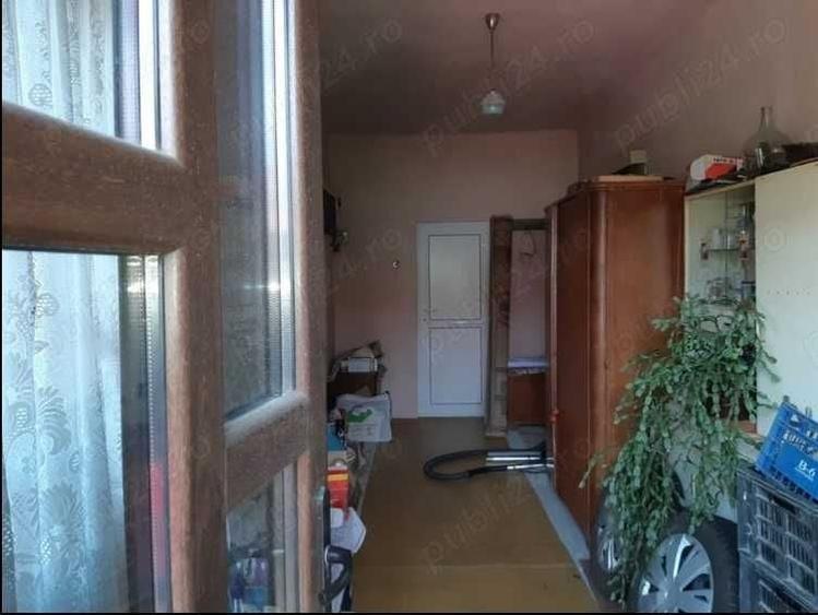 Casă cu 3 camere în Central