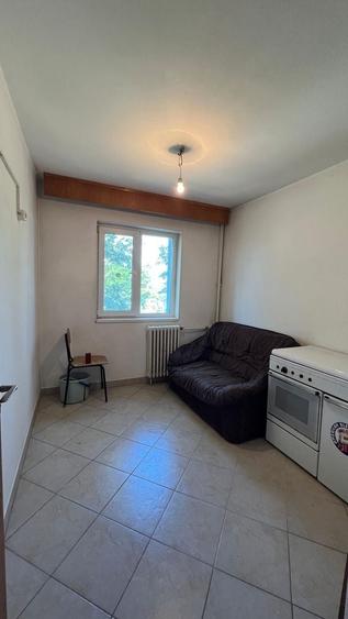3 camere cu vedere la Parc Humulesti - 11