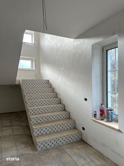 Casă cu 4 camere cu Teren 175 Mp în Central