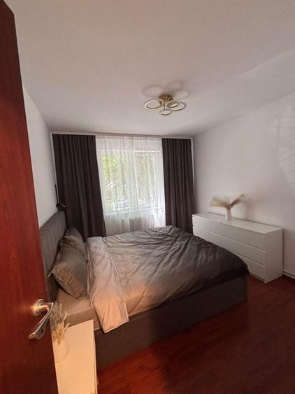 APARTAMENT 4 CAMERE DECOMANDAT - 2