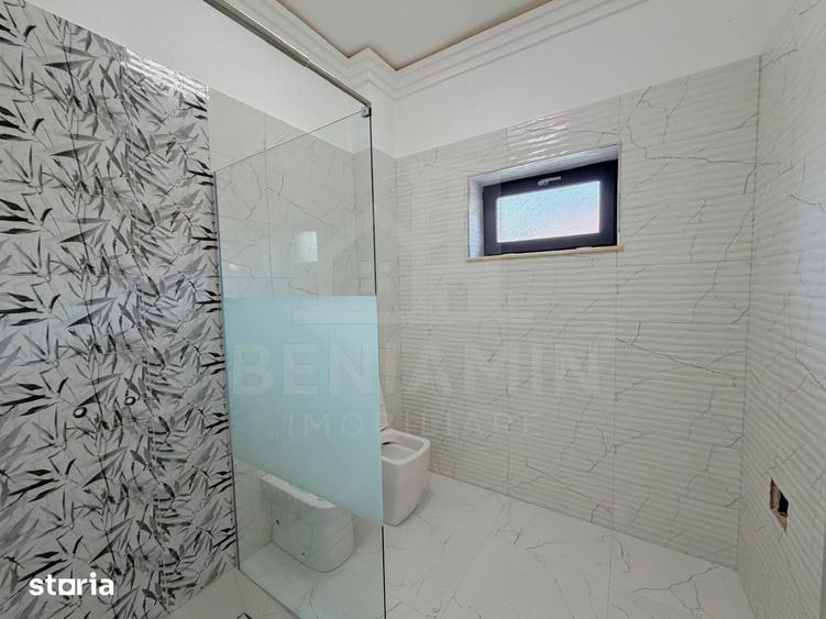 Casă cu 5 camere cu Teren 462 Mp în 1 Mai