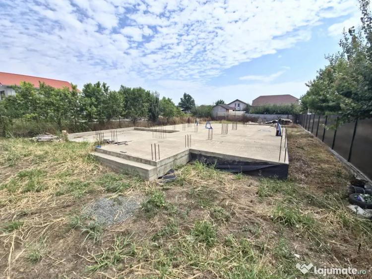 Teren de 607 mp, în Valu lui Traian