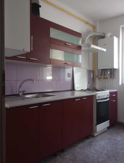 Apartament cu 2 camere decomandat în Florești