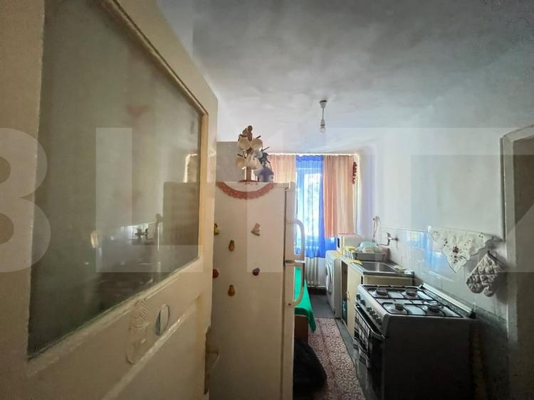 Apartament cu 3 camere semidecomandat în Ultracentral