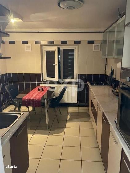 Apartament cu 3 camere decomandat în Tunari