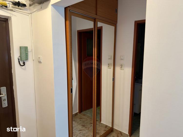 Garsonieră, mobilată în Decebal