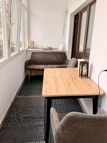 Apartament cu 2 camere semidecomandat, mobilat în Calea Victoriei