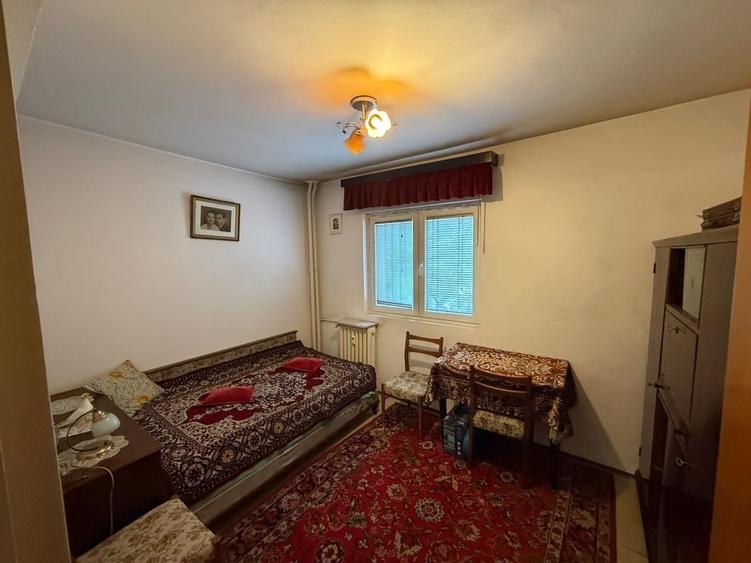 Apartament cu 2 camere semidecomandat în Berceni