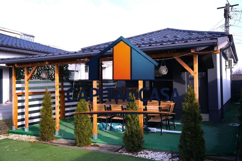 Casă individuală cu 5 camere cu Canalizare în Valea Călugărească