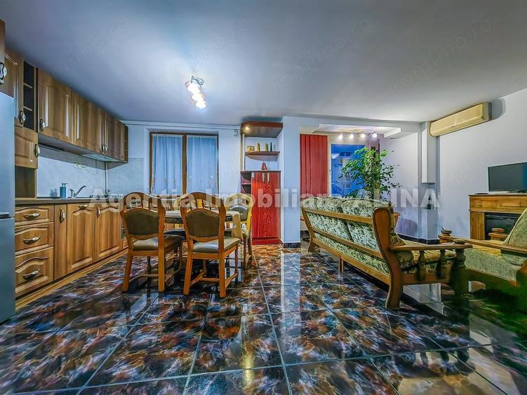 Apartament cu 3 camere semidecomandat în Împăratul Traian
