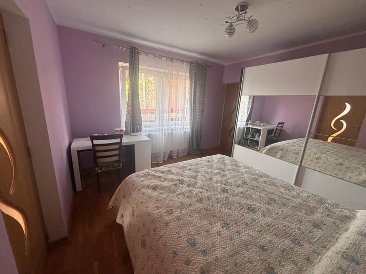 Casă individuală cu 5 camere cu Teren 576 Mp în Cătămărești-Deal