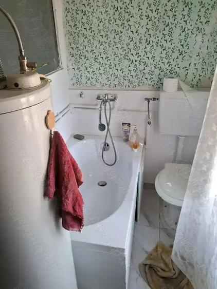 Casă cu 4 camere cu Teren 1870 Mp în Mânăstire