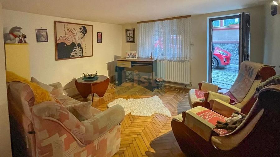 Casă cu 5 camere cu Canalizare în Muncitoresc