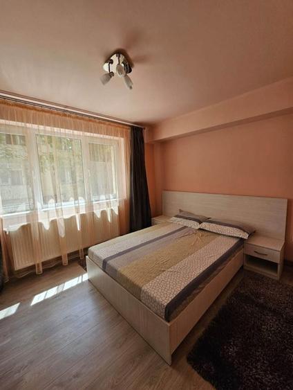 Apartament cu 2 camere decomandat în Exterior Vest