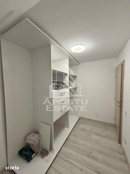 Casă cu 5 camere cu Teren 320 Mp în Dumbrăvița