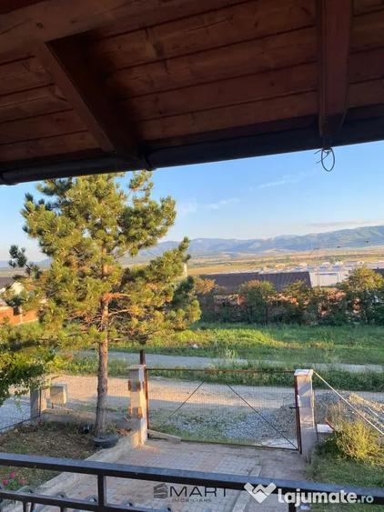 Casă cu 3 camere cu Teren 640 Mp în Cristian