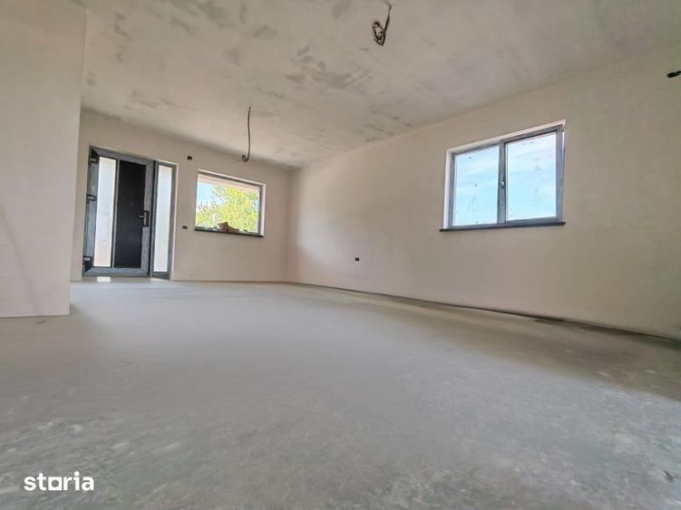 Casă cu 3 camere cu Teren 250 Mp în Agigea
