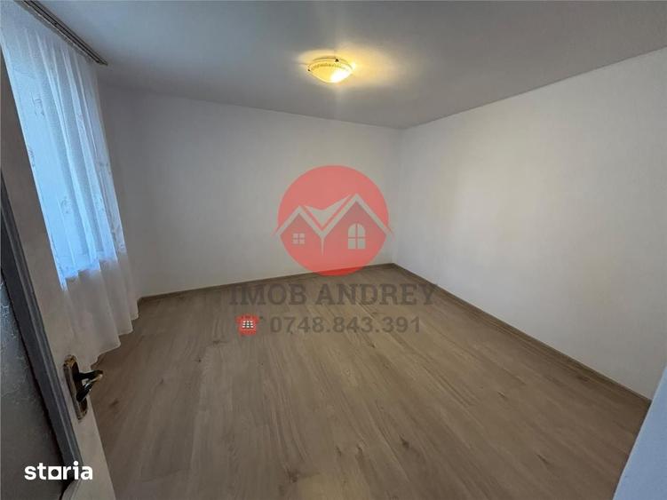 Casă cu 3 camere cu Teren 136 Mp în Central